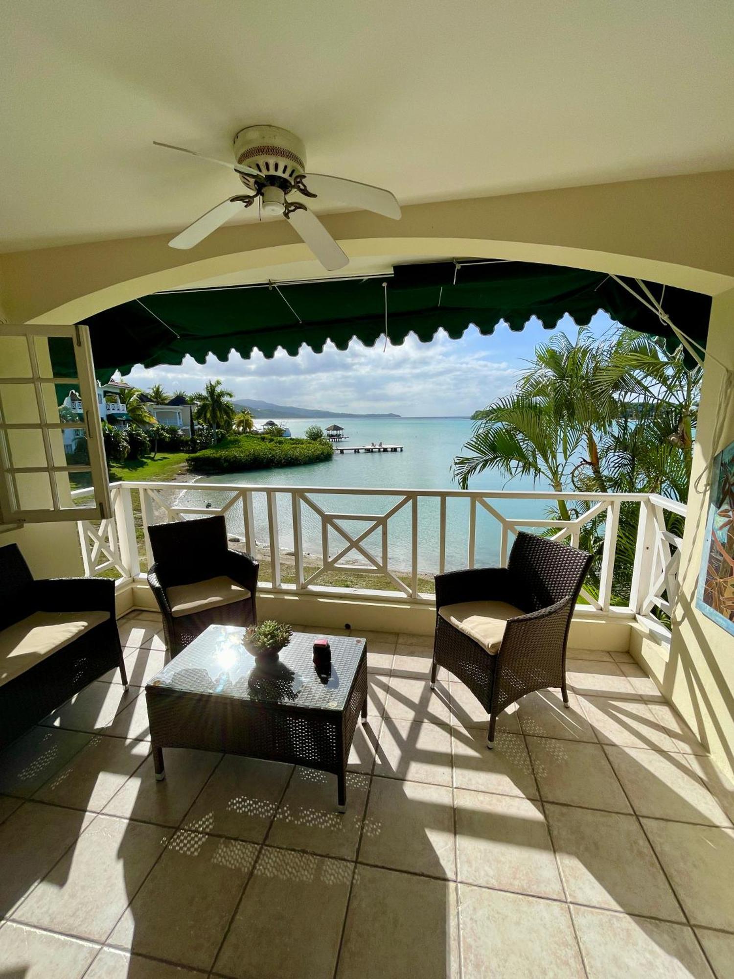Luxury Apartments And Rooms,The Lagoons Montego Bay Exteriör bild