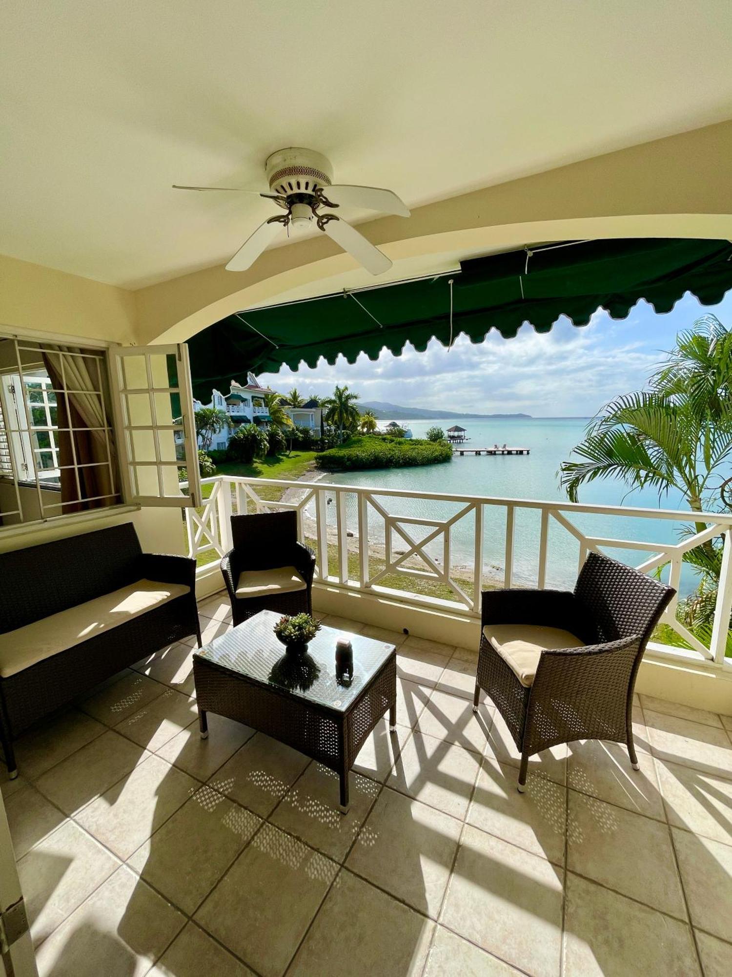 Luxury Apartments And Rooms,The Lagoons Montego Bay Exteriör bild