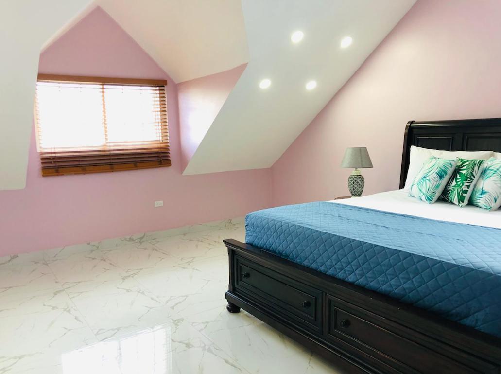Luxury Apartments And Rooms,The Lagoons Montego Bay Exteriör bild